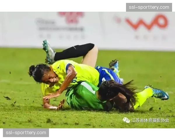 瑞士女冰半决赛惜败加拿大无缘金牌争夺